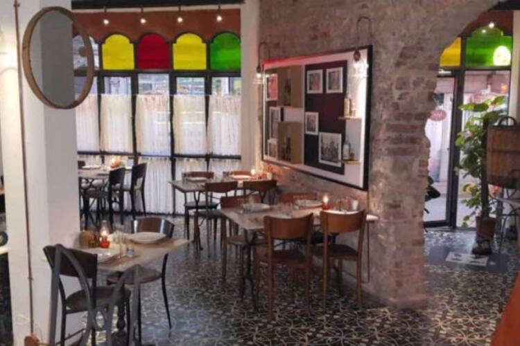 Agora Meyhanesi 1890 Balat Istanbul